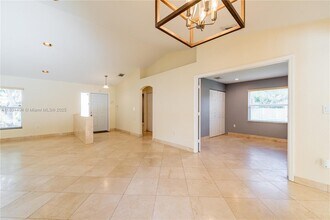 1840 SW 135th Way in Miramar, FL - Building Photo - Building Photo