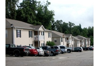 Sierra Vista in Cornelia, GA - Foto de edificio - Building Photo