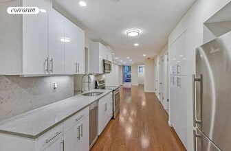 331 E 89th St in New York, NY - Building Photo - Building Photo