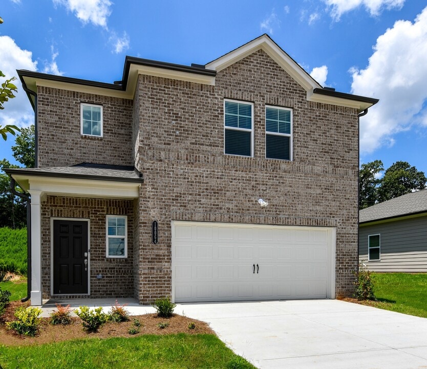 Summerwell Deerhaven in Union City, GA - Building Photo