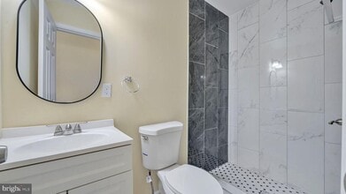 307 S Smallwood St in Baltimore, MD - Building Photo - Building Photo