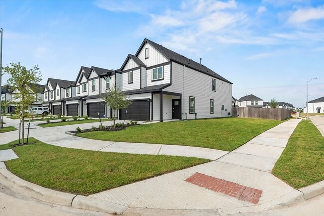 12302 N Greenwood St in Houston, TX - Building Photo - Building Photo