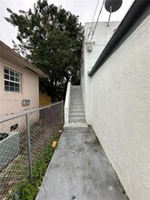 1278 NW 44th St in Miami, FL - Building Photo - Building Photo