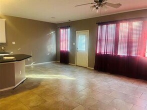 6107 Shelbourne Park Ln in Houston, TX - Building Photo - Building Photo