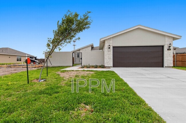 3706 Paso Dr in San Benito, TX - Building Photo - Building Photo