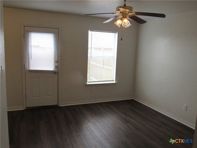 407 W St John Ave in Nolanville, TX - Building Photo - Building Photo