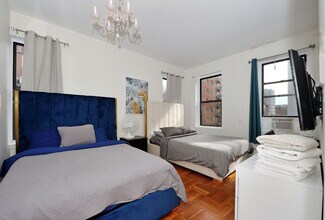 350 E 79th St in New York, NY - Building Photo - Building Photo
