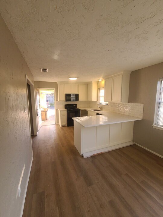 120 Jester Cir in Longview, TX - Building Photo