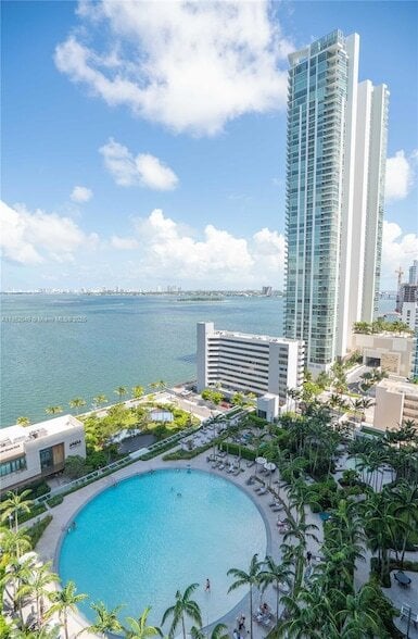 property at 650 NE 32nd St