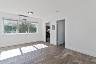 2190 SW 14th Terrace in Miami, FL - Building Photo - Building Photo