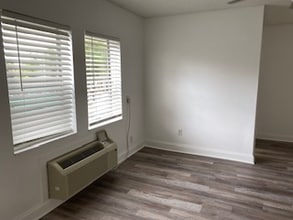 630 Brevard Ave in Cocoa, FL - Foto de edificio - Building Photo