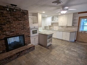 29 Ridgecrest Rd in Amherst, MA - Building Photo - Building Photo