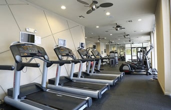 Instrata Upper Kirby in Houston, TX - Foto de edificio - Interior Photo
