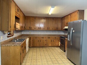 1200 Wadsworth Rd in Albany, GA - Building Photo - Building Photo