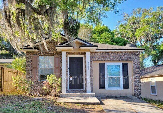 8538 Kona Ave in Jacksonville, FL - Building Photo - Building Photo