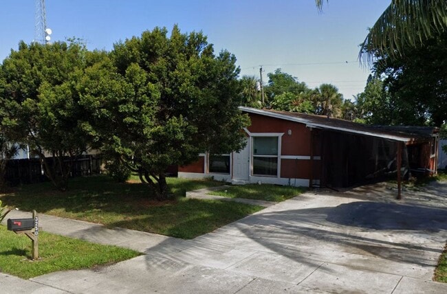3250 NW 18th Pl in Fort Lauderdale, FL - Building Photo - Building Photo