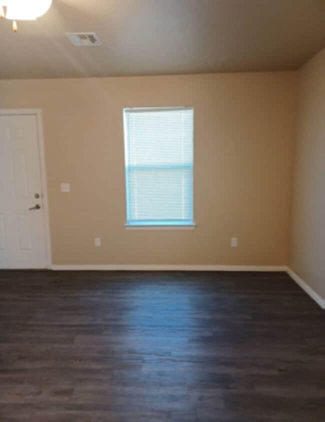 615 7th Ave SE in Ardmore, OK - Building Photo - Building Photo