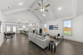 589 Silver Spgs Ln in Lavon, TX - Building Photo - Building Photo