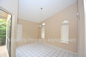 697 Topeka Ave in Ventura, CA - Building Photo - Building Photo