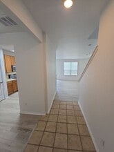 205 Windridge Dr N in Lockhart, TX - Building Photo - Building Photo