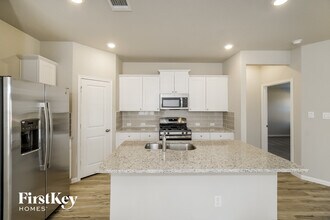 6627 Hatchery Way in San Antonio, TX - Foto de edificio - Building Photo