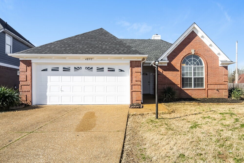 4897 Noel Mission Dr in Memphis, TN - Building Photo