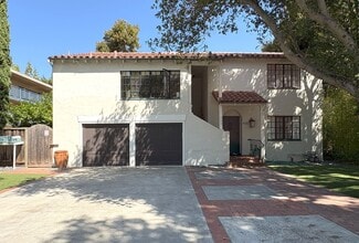 933 Waverley St in Palo Alto, CA - Foto de edificio - Building Photo