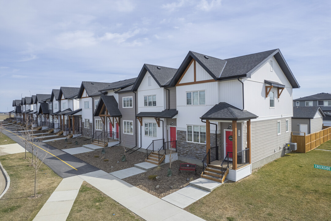 Creekstone Towns in Calgary, AB - Building Photo