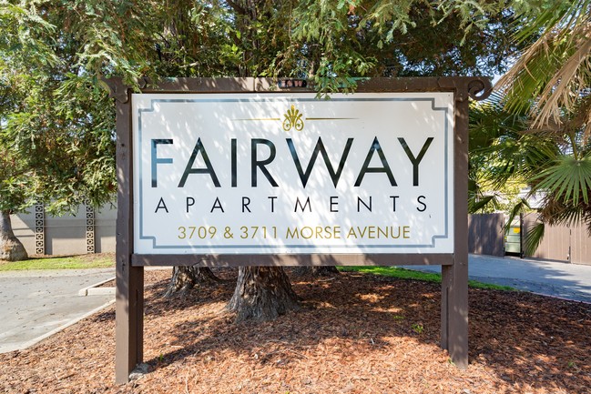 Fairway Apartments in Sacramento, CA - Building Photo - Building Photo