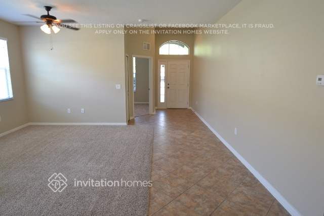 6407 Bridgecrest Dr in Lithia, FL - Building Photo - Building Photo