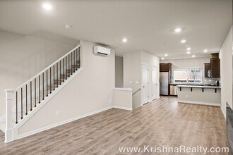 446 NE Patricia Ann Pl in Hillsboro, OR - Building Photo - Building Photo