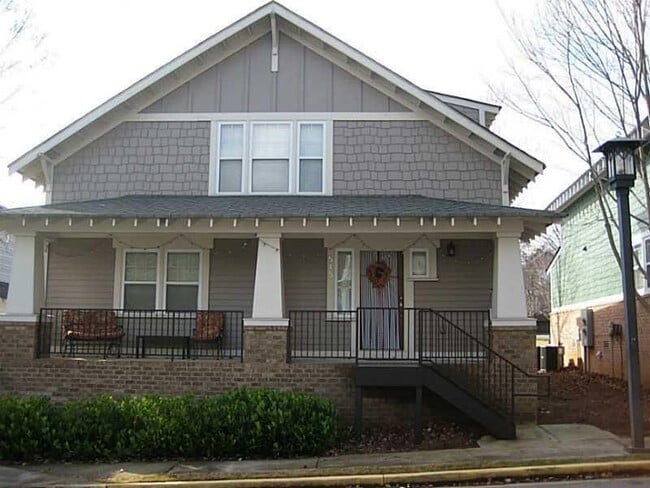 property at 490 S Barnett Shoals Rd