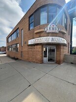 3025 N Western Ave in Chicago, IL - Building Photo