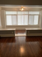8109 S Dorchester Ave in Chicago, IL - Foto de edificio - Building Photo
