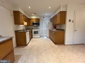 12701 Pinecrest Rd in Herndon, VA - Building Photo