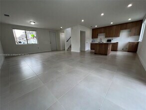 199 Redland Rd-Unit -B1 in Homestead, FL - Building Photo - Building Photo