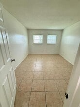 835 Sky Lake Cir in Orlando, FL - Building Photo - Building Photo