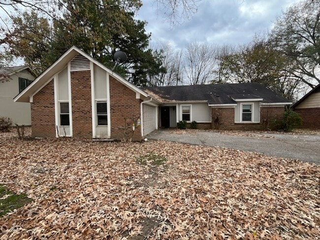 property at 1867 Tissington Dr