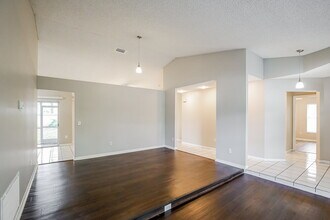 4533 NW 88th Terrace, Unit 1638 in Coral Springs, FL - Foto de edificio - Building Photo