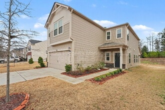 11948 Red Leaf Dr in Charlotte, NC - Building Photo - Building Photo