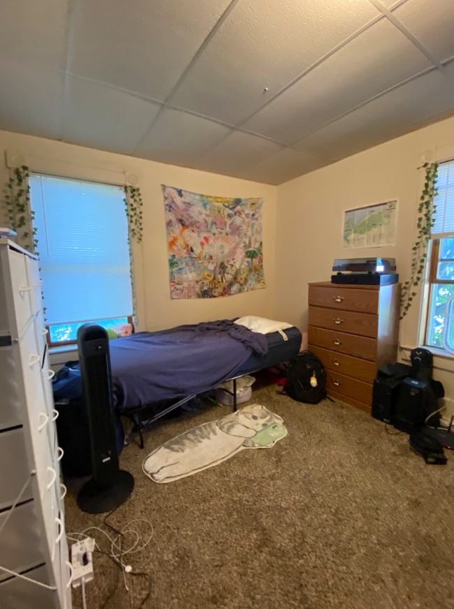 property at 306 E Houghton Ave