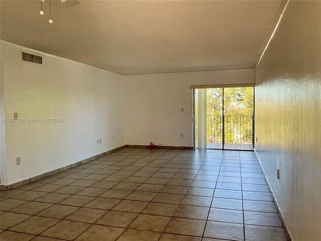 1910 W 56th St in Hialeah, FL - Building Photo - Building Photo