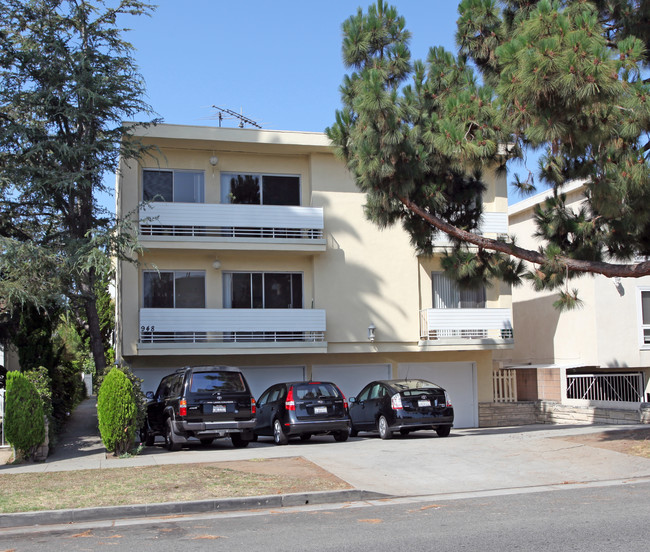 Bel Horizon Apartments in Santa Monica, CA - Foto de edificio - Building Photo