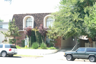 1907 W Victory Blvd in Burbank, CA - Building Photo - Building Photo