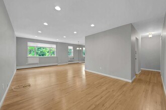 2 Consulate Dr in Eastchester, NY - Building Photo - Building Photo