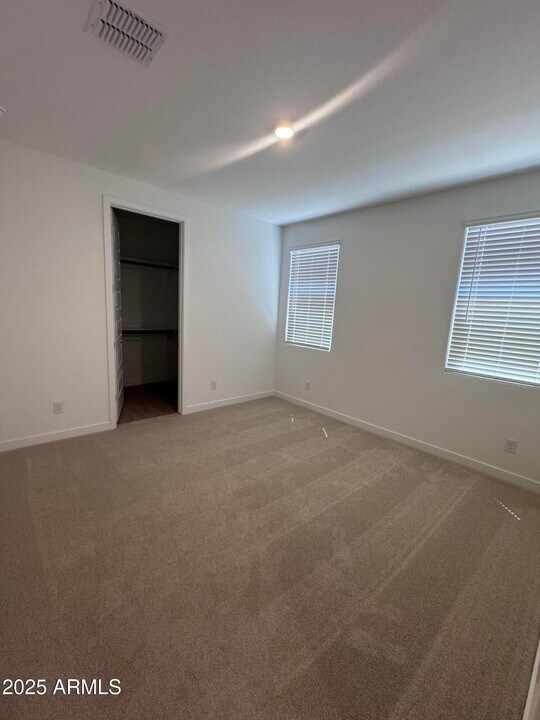 23333 W Mobile Ln in Buckeye, AZ - Building Photo