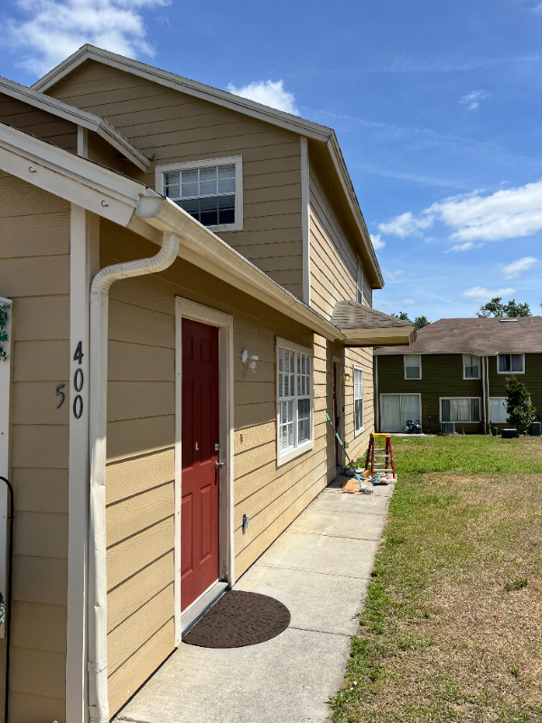 400 Australian Way in Davenport, FL - Foto de edificio - Building Photo