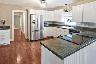 216 NW 19th St in Mineral Wells, TX - Building Photo - Building Photo