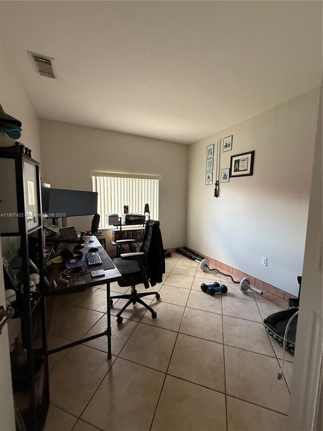 15624 SW 9th Terrace in Miami, FL - Building Photo - Building Photo