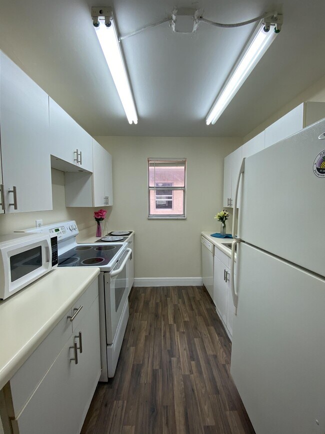 450 SW 2nd Ave in Boca Raton, FL - Building Photo - Building Photo